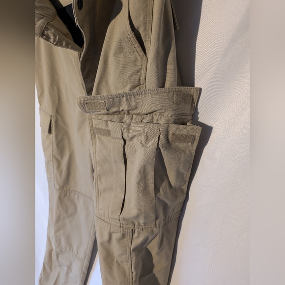 5.11 Tactical Pants XL- Khaki 39 waist, Long inseam - Picture 15 of 15